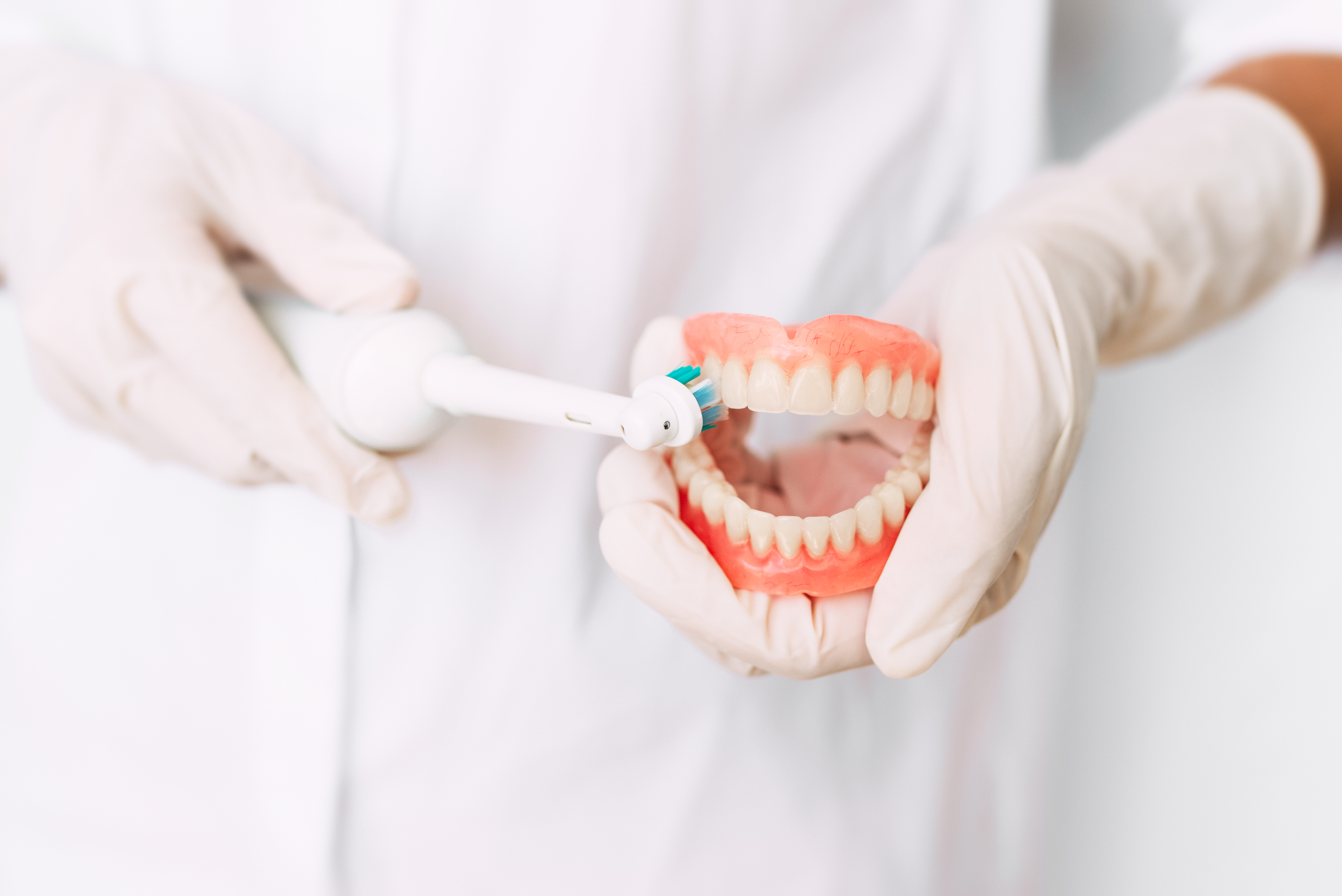 dentist shows how to brush your teeth oral hygien 2025 01 07 22 14 13 utc 1